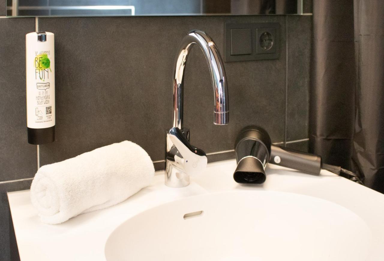 Tu Hotel By Wmm Hotels Tuningen Eksteriør billede