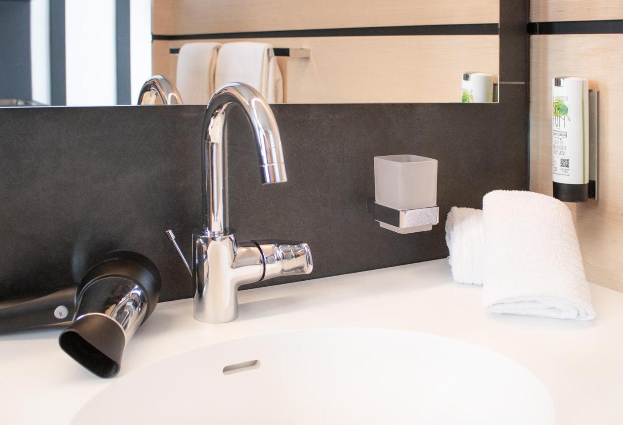 Tu Hotel By Wmm Hotels Tuningen Eksteriør billede